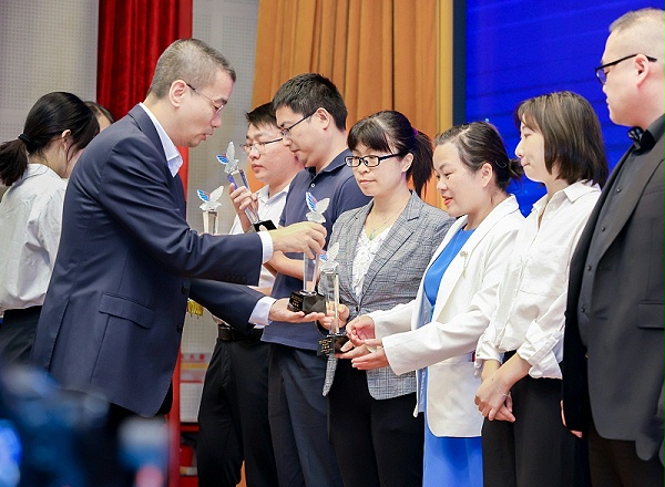 第十一届中国创新创业大赛（广东赛区）颁奖活动-三等奖-数字能源空压站 (48)