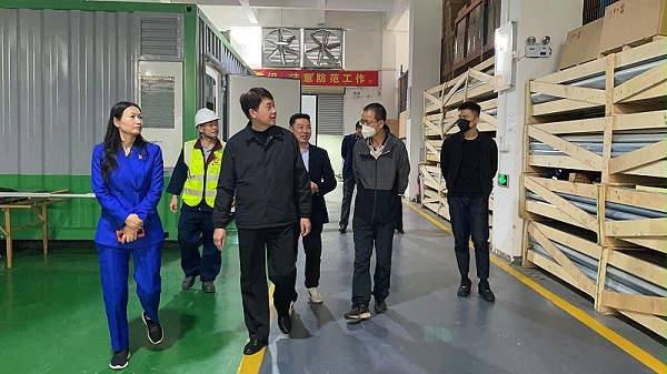 广东省节能中心崔亚军主任一行赴鑫钻股份作节能技术产业高质量发展调研